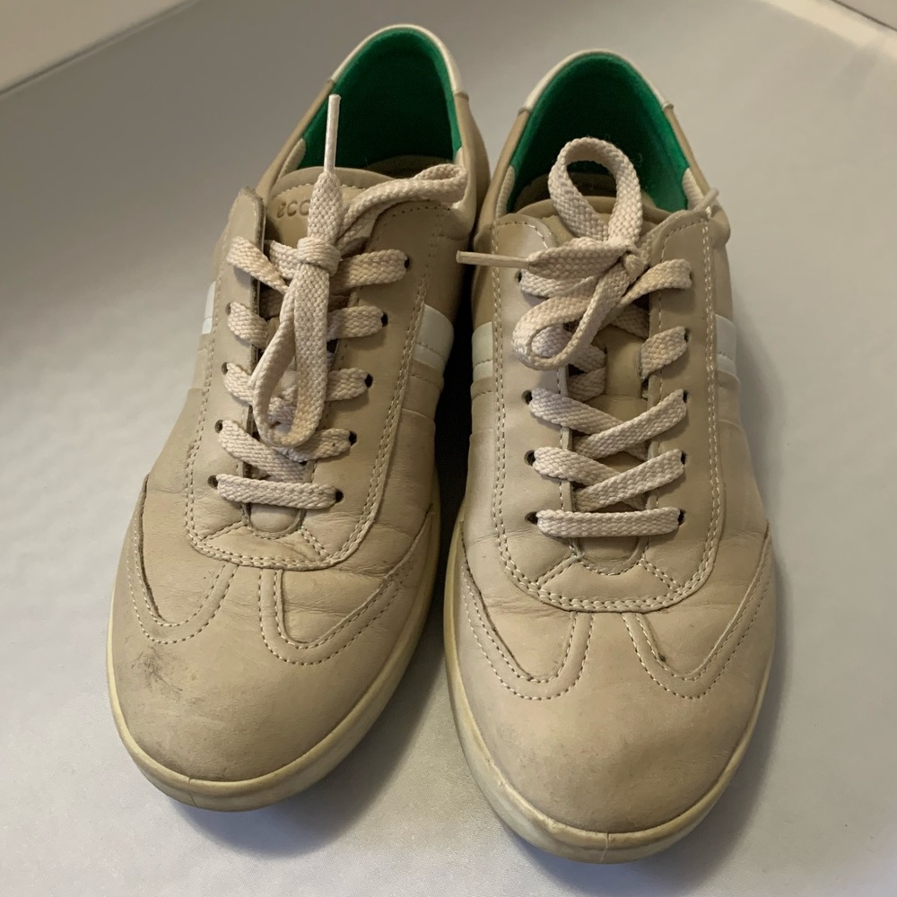 Ecco cream leather sneaker size 40 US 9.5